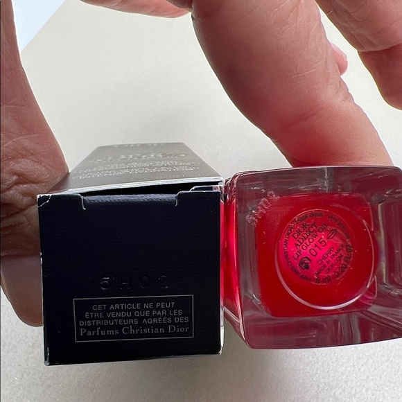 'Dior Addict Lip Glow Oil Reacts With PH Lip, Shine -015 Cherry - Juicy  NWOT - Picture 7 of 9